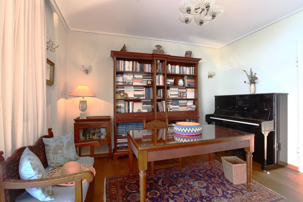 Unique Flat With Sea View At Edem Beach - A Seafront Property By Athenian Homes Kültér fotó